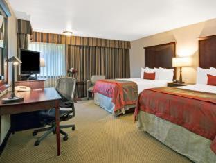 Hotel Ramada By Wyndham Tukwila Southcenter Habitación foto